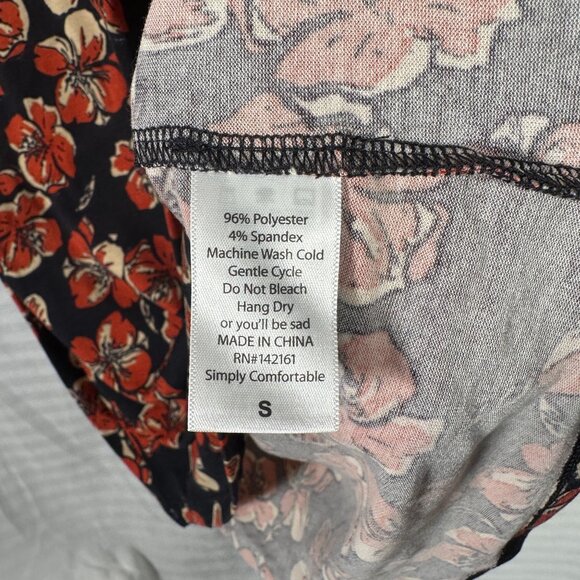 LuLaRoe RANDY Black Gray Floral Pansy Petunia Flowers Raglan Tee Shirt SMALL S - Picture 4 of 7